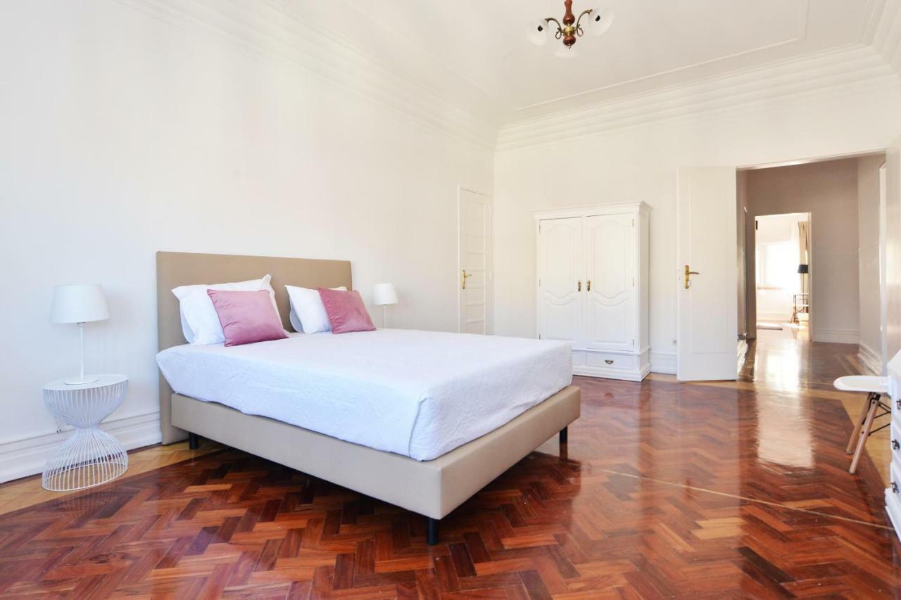 Guest House Avenida Lisbon Luaran gambar